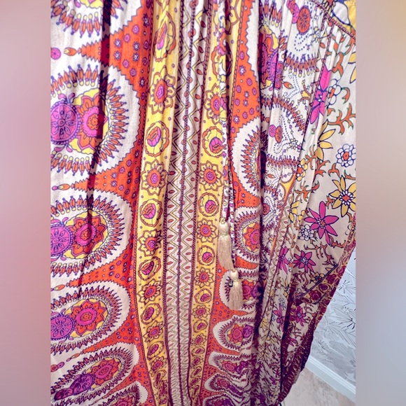 Spell long sleeved maxi - Picture 2 of 3